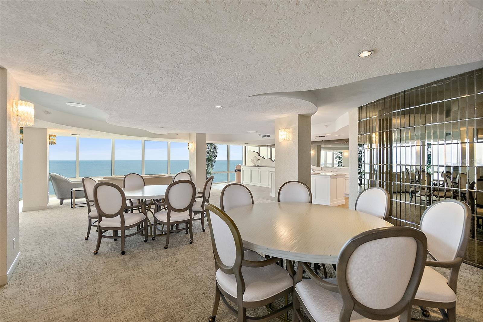 PENINSULA CONDO - Residential