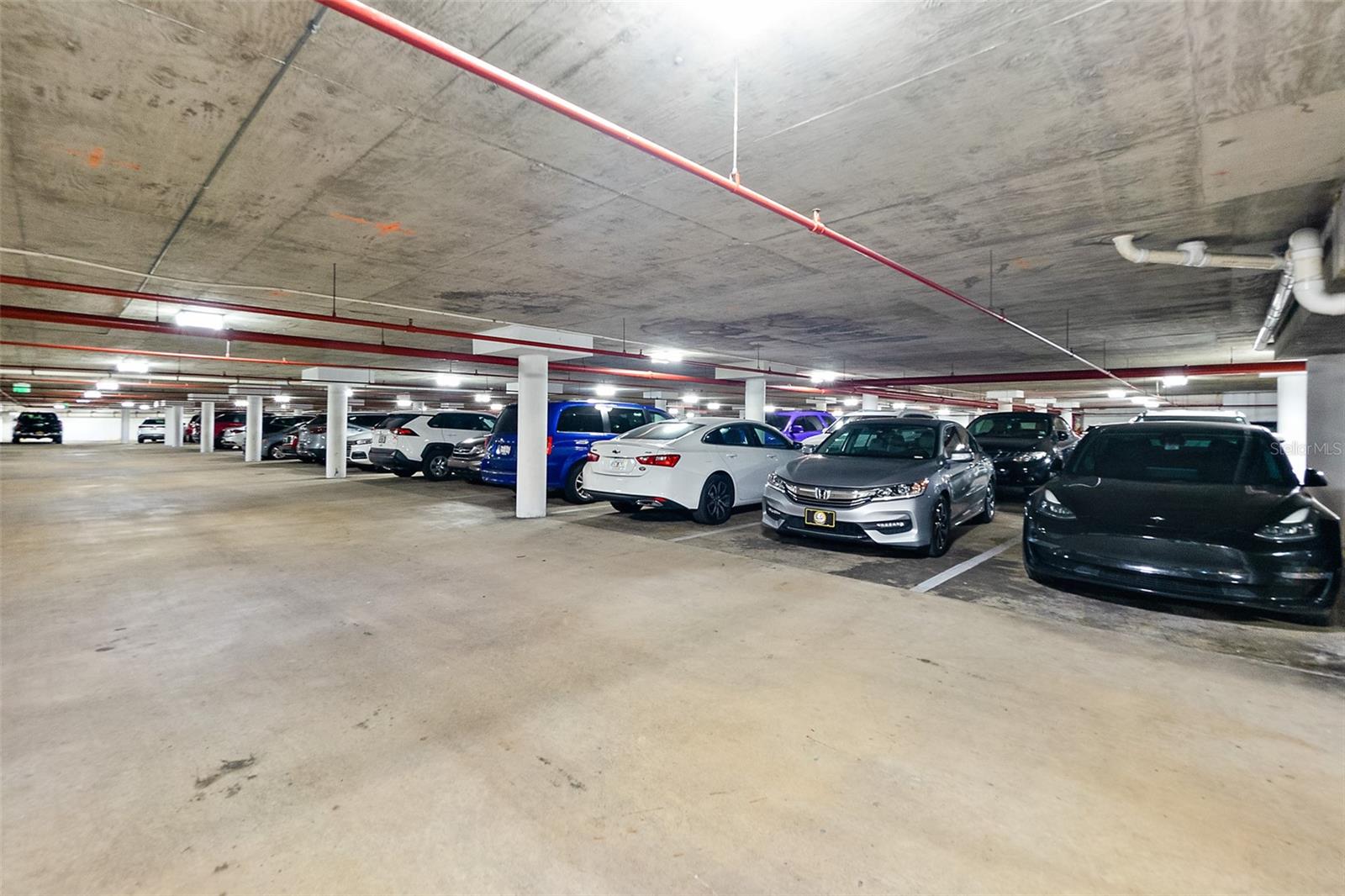 PENINSULA CONDO - Residential