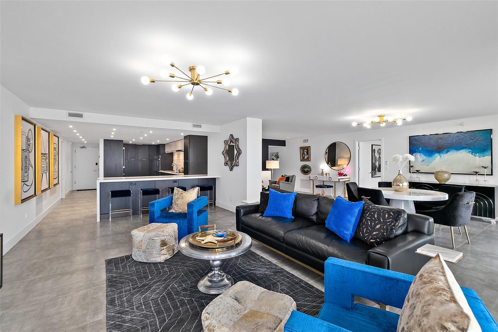 PENINSULA CONDO - Residential