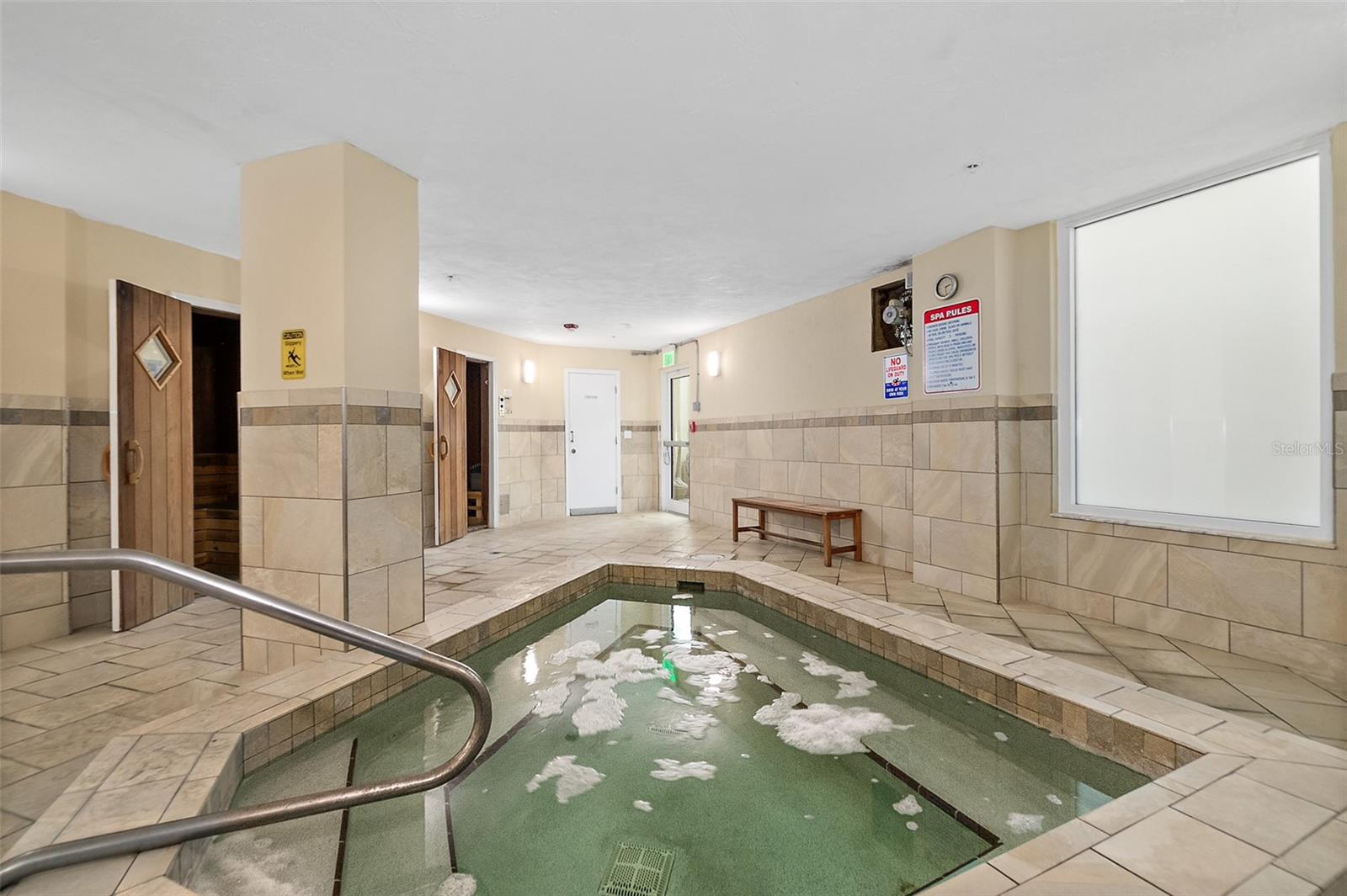 PENINSULA CONDO - Residential