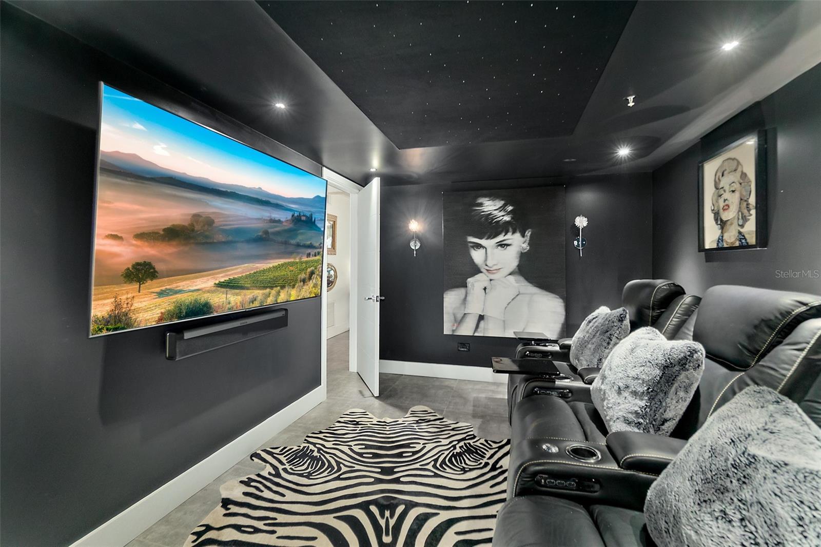 PENINSULA CONDO - Residential