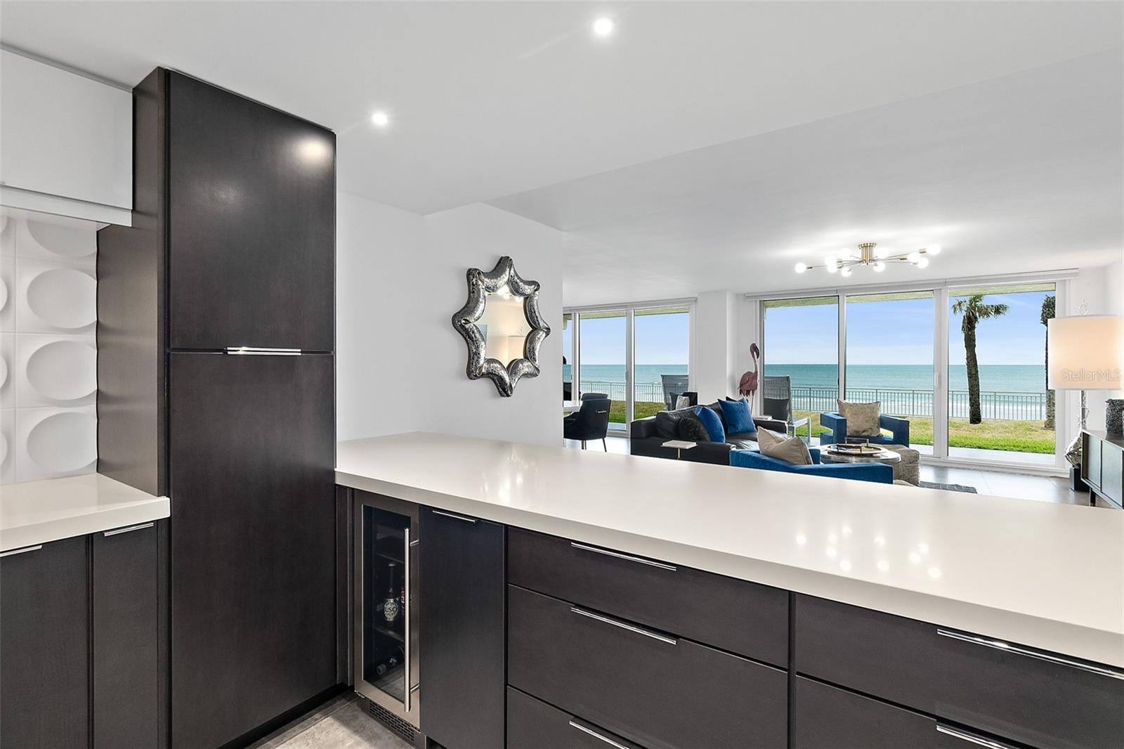 PENINSULA CONDO - Residential