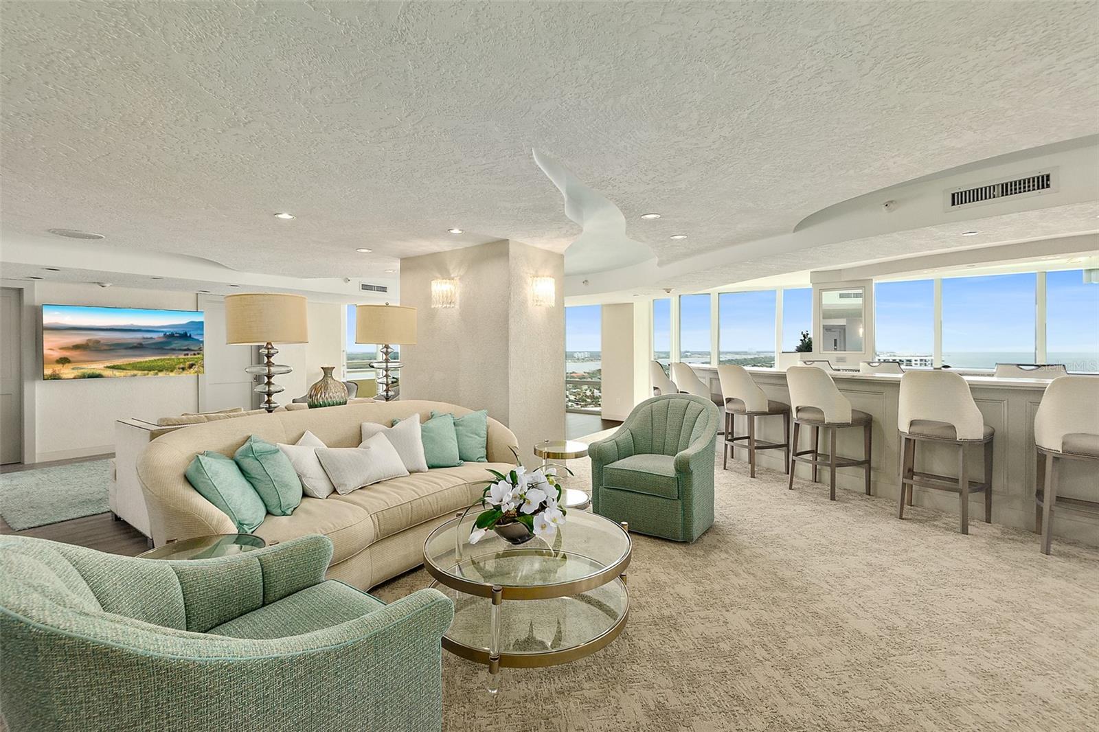 PENINSULA CONDO - Residential