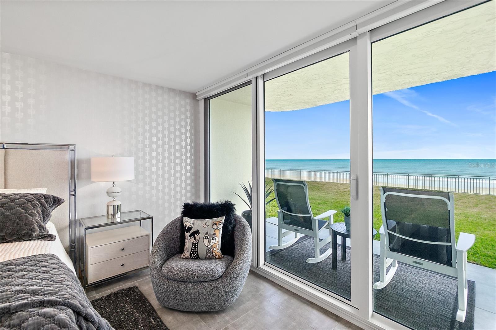 PENINSULA CONDO - Residential