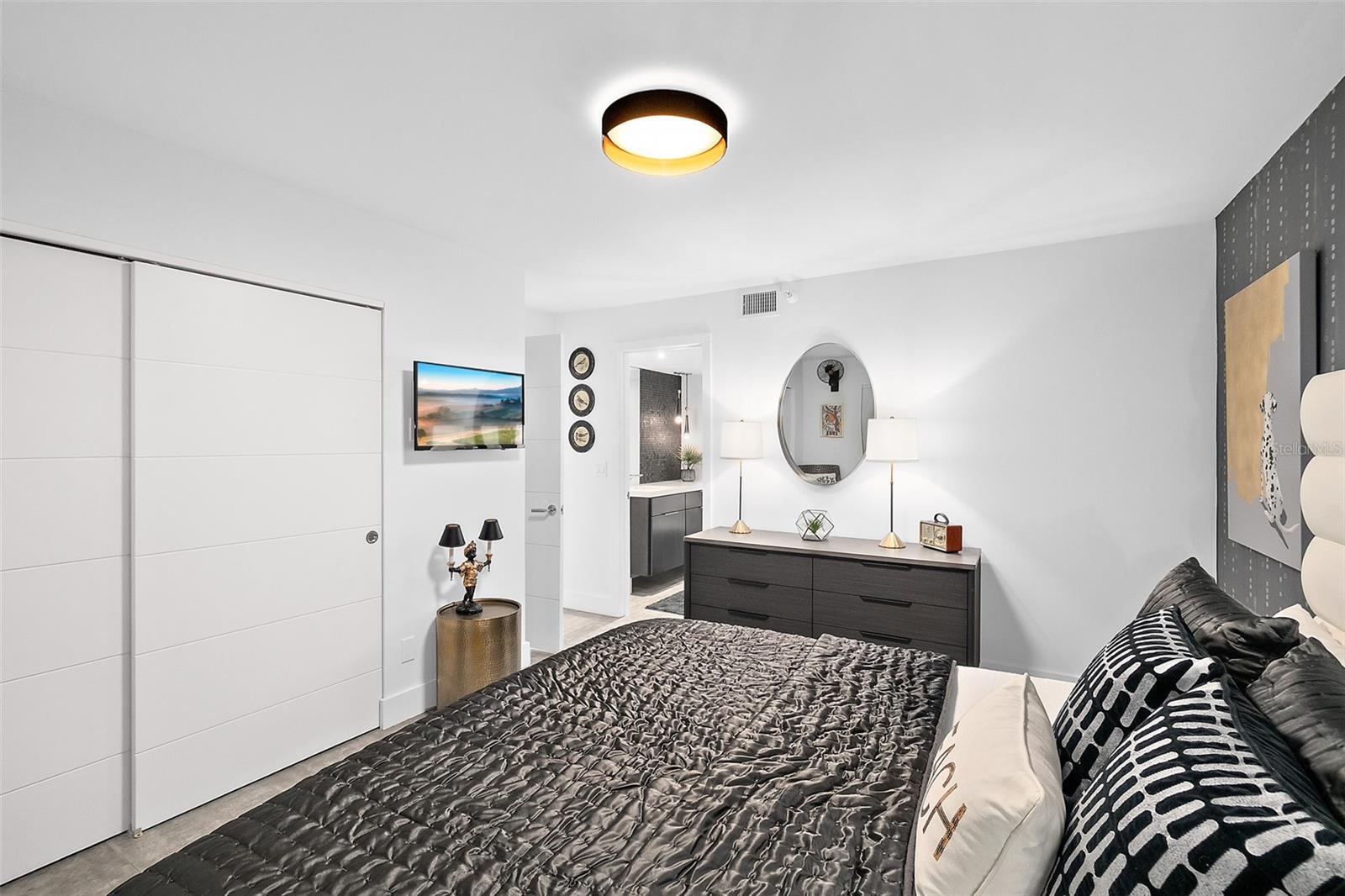 PENINSULA CONDO - Residential