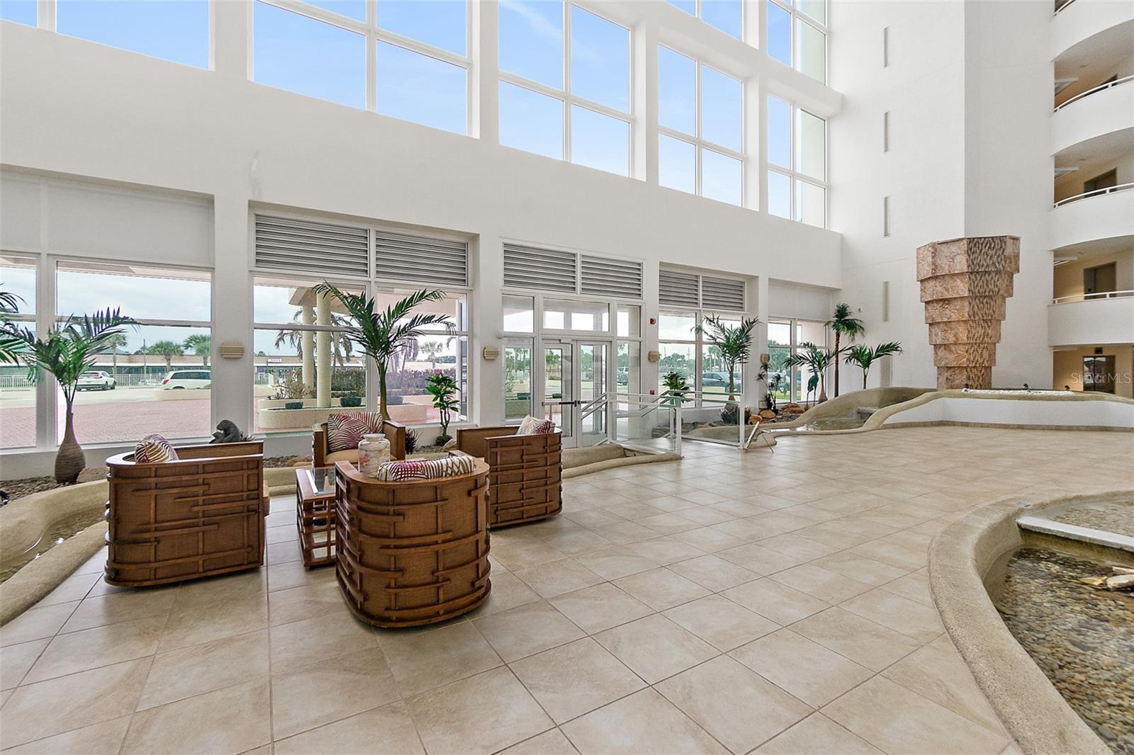 PENINSULA CONDO - Residential