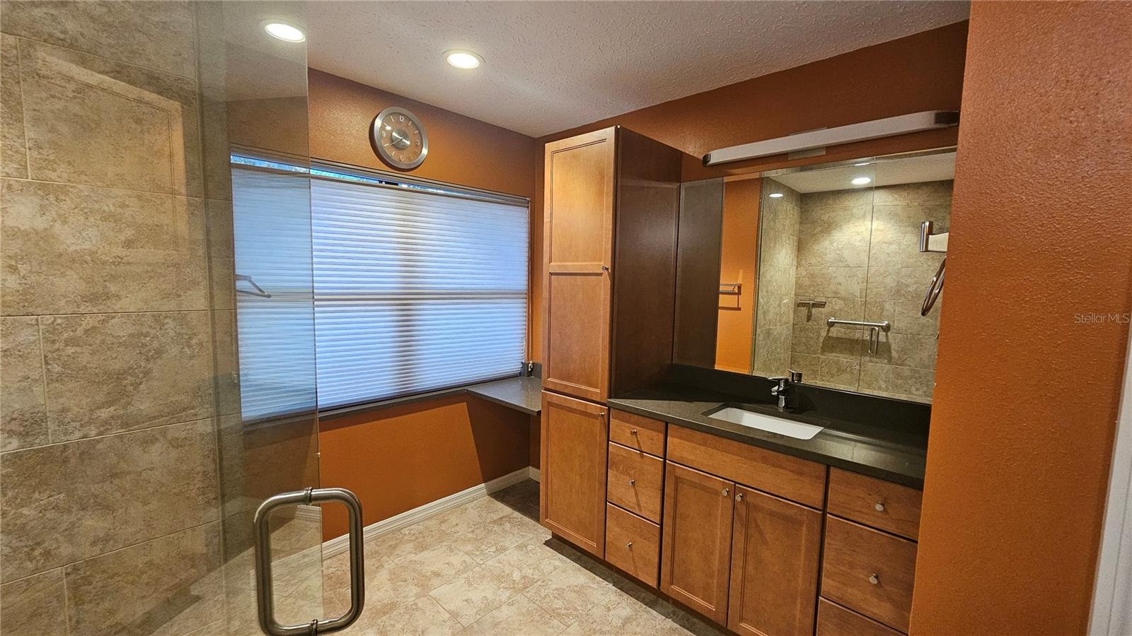 HUNTERS TRAIL TWNHMS - Residential