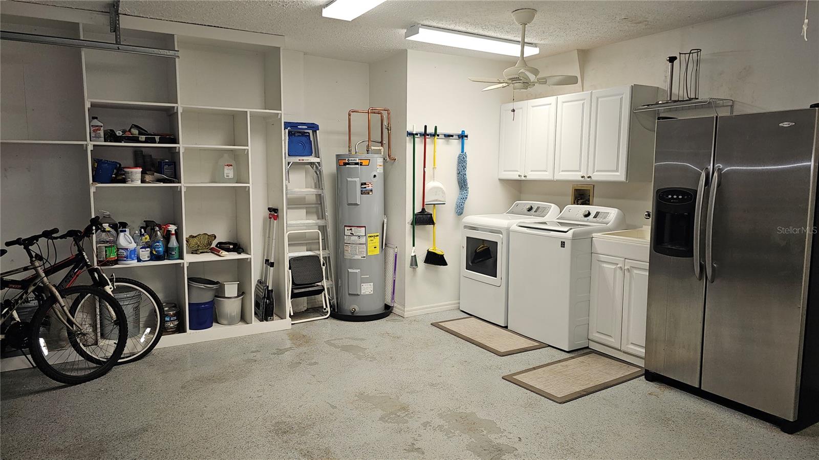 HUNTERS TRAIL TWNHMS - Residential