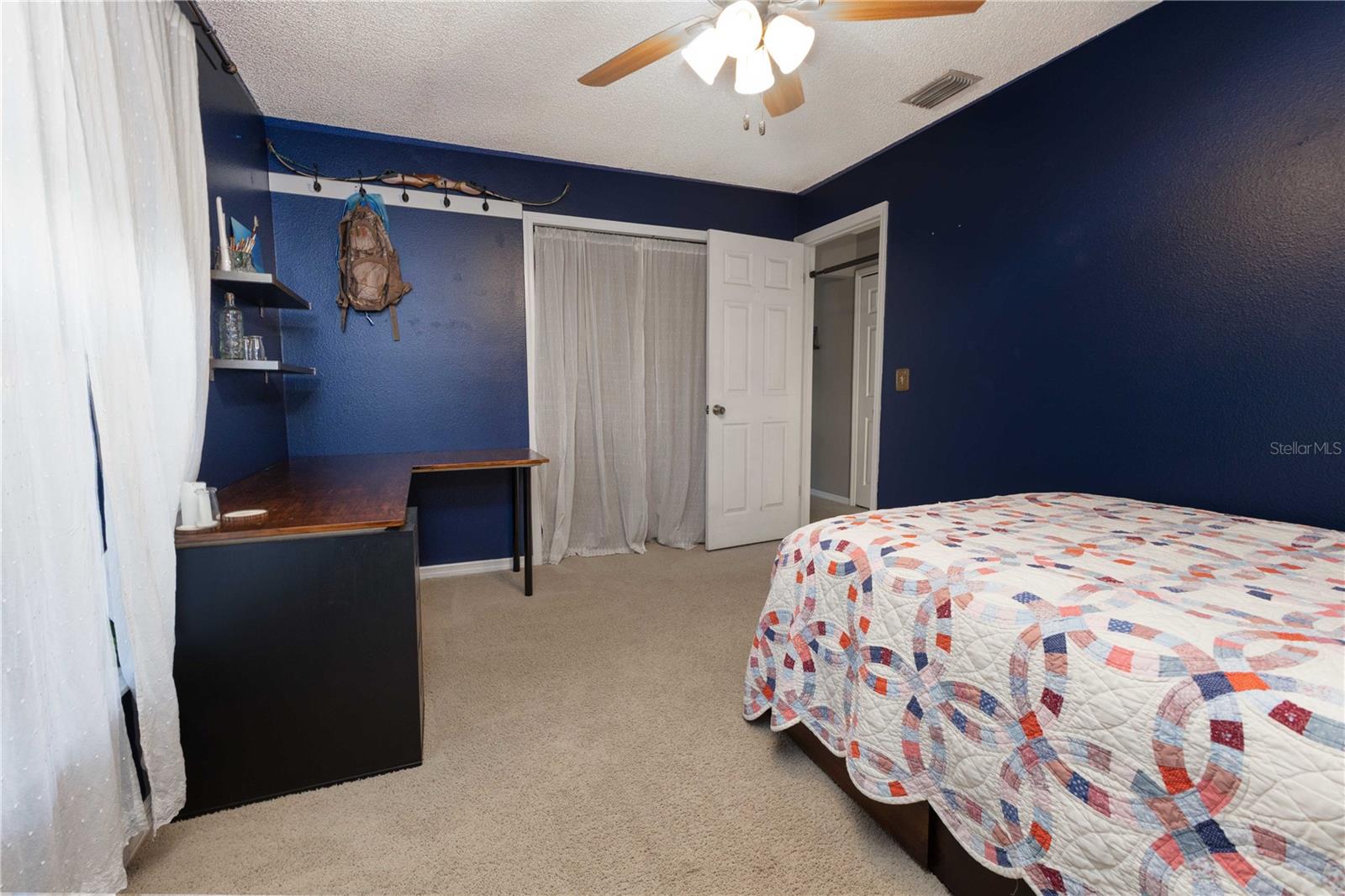 COUNTRY WALK 02 - Residential