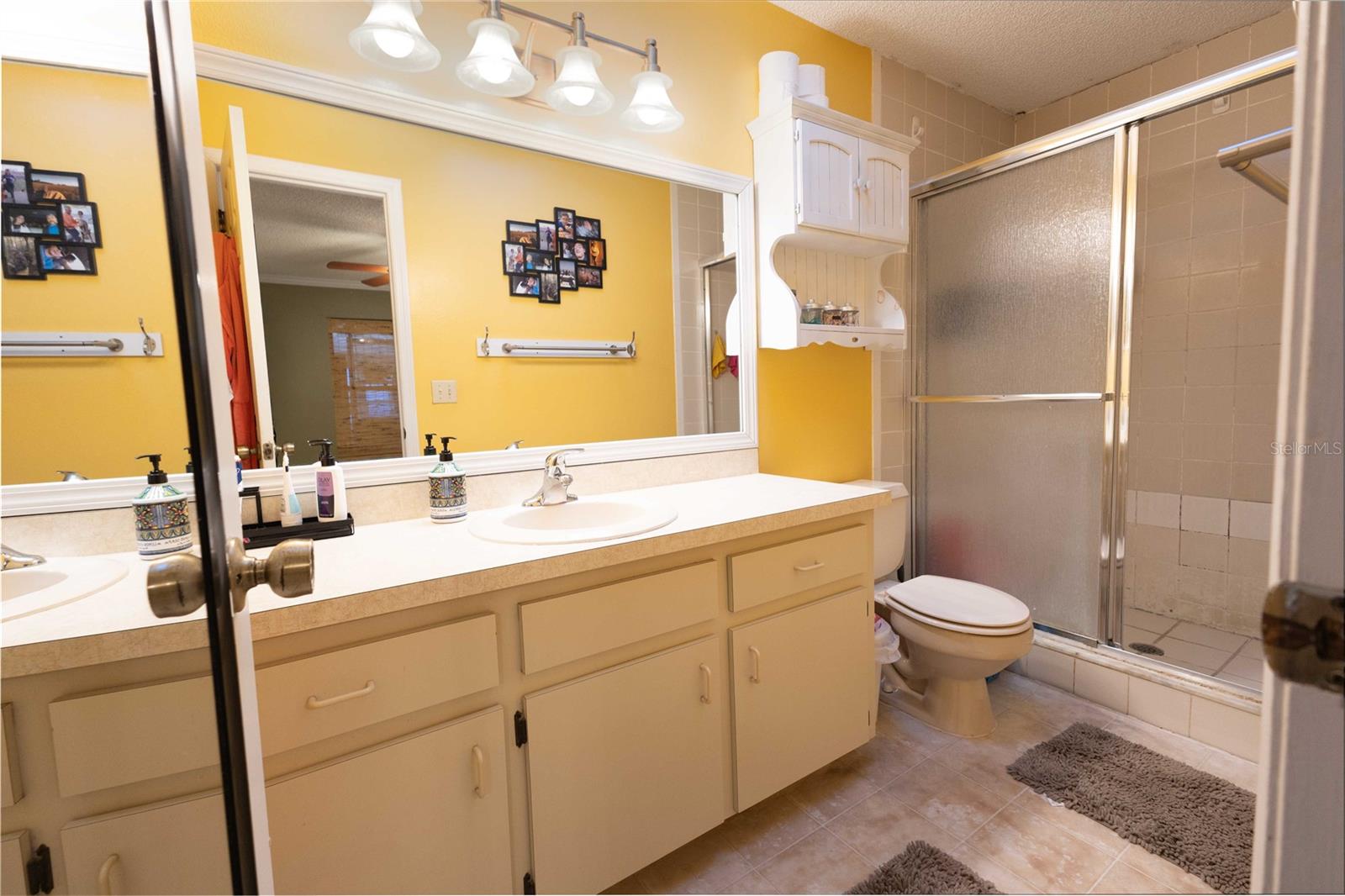 COUNTRY WALK 02 - Residential