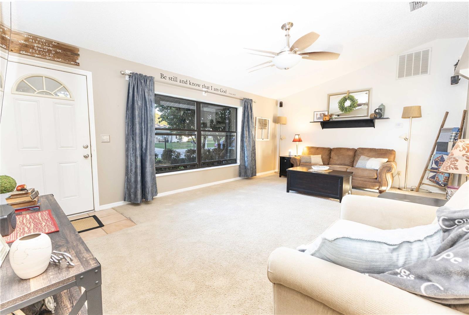 COUNTRY WALK 02 - Residential