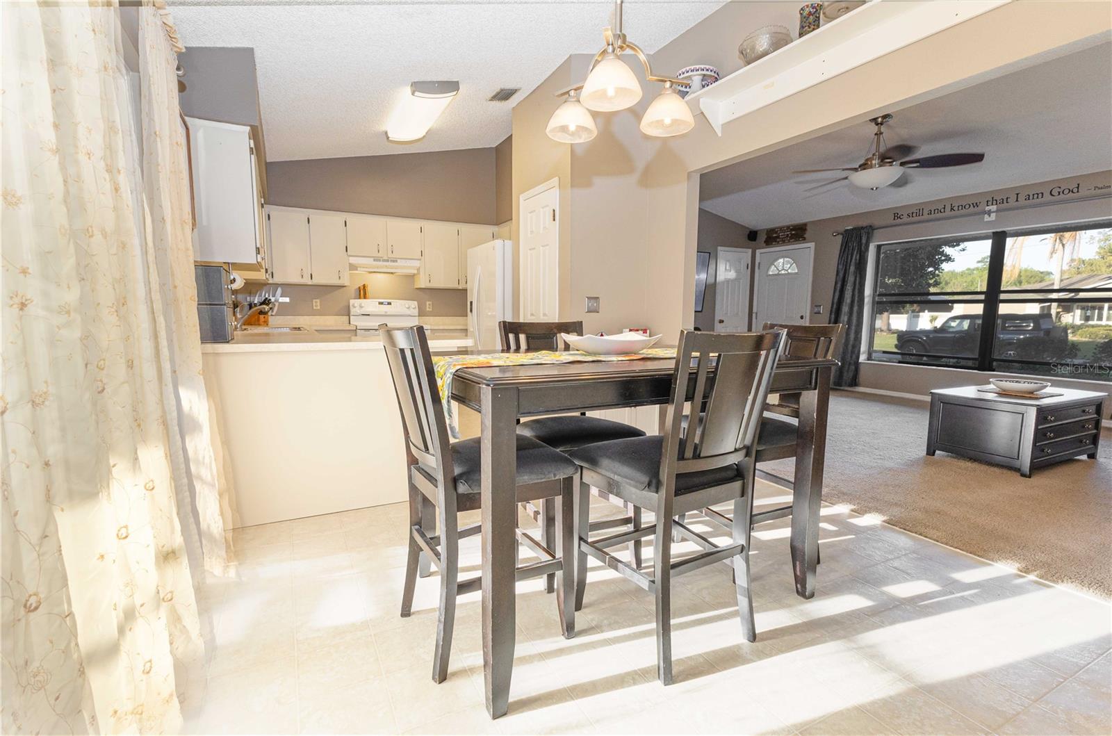 COUNTRY WALK 02 - Residential