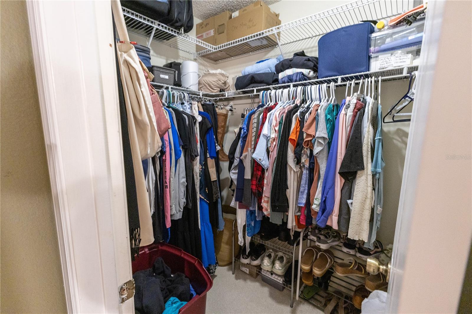 COUNTRY WALK 02 - Residential