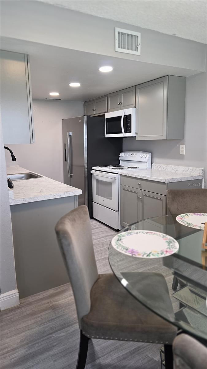 TERRA CONDO - Residential