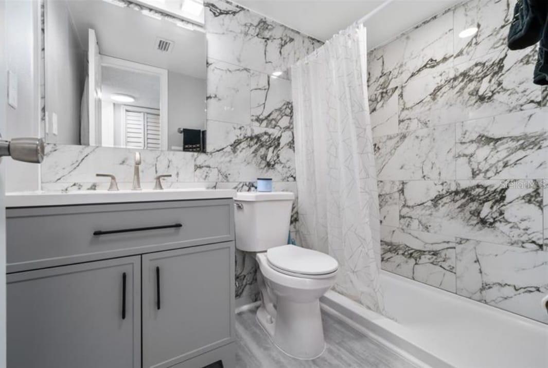 TERRA CONDO - Residential