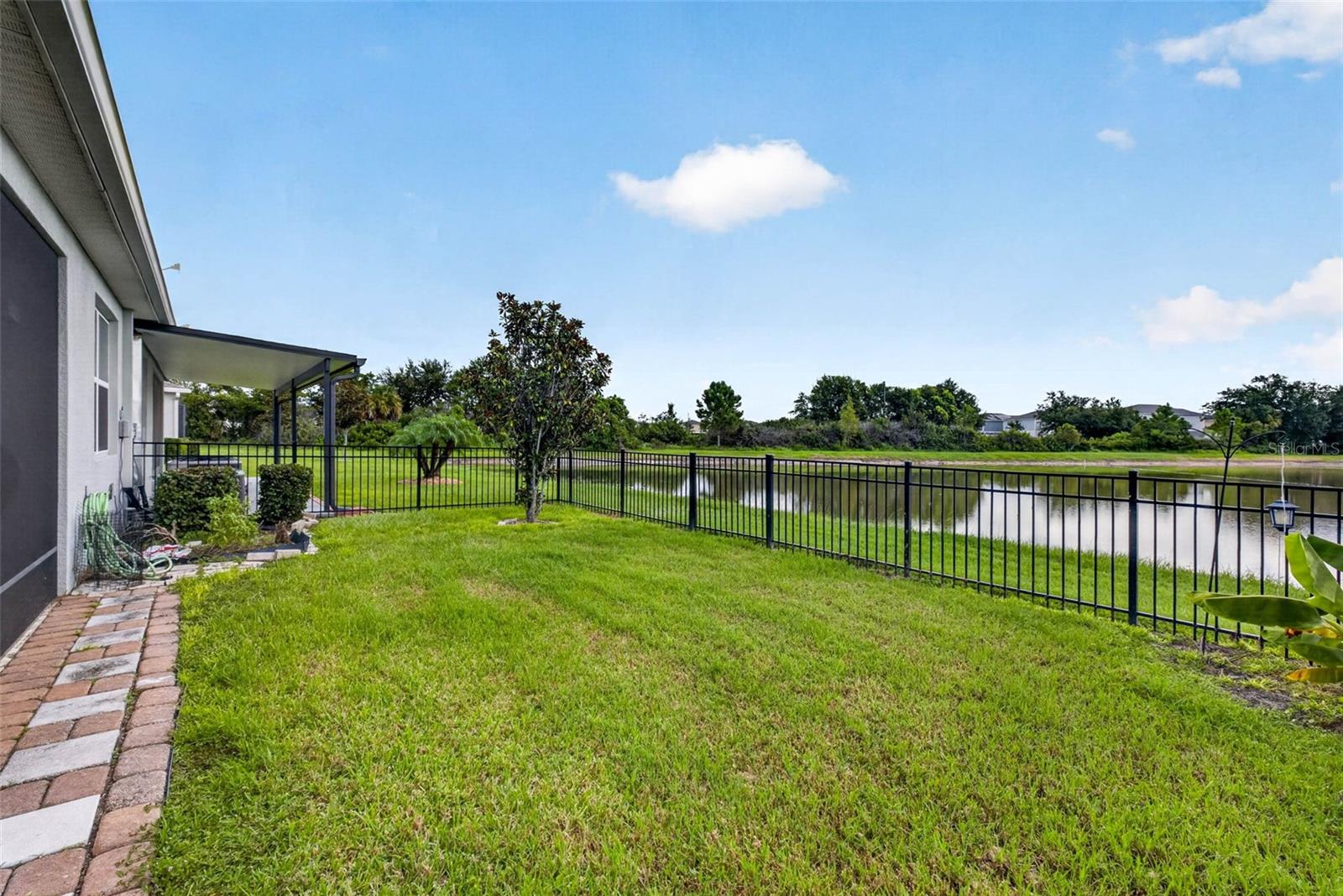 7460 STONEBROOK CIRCLE