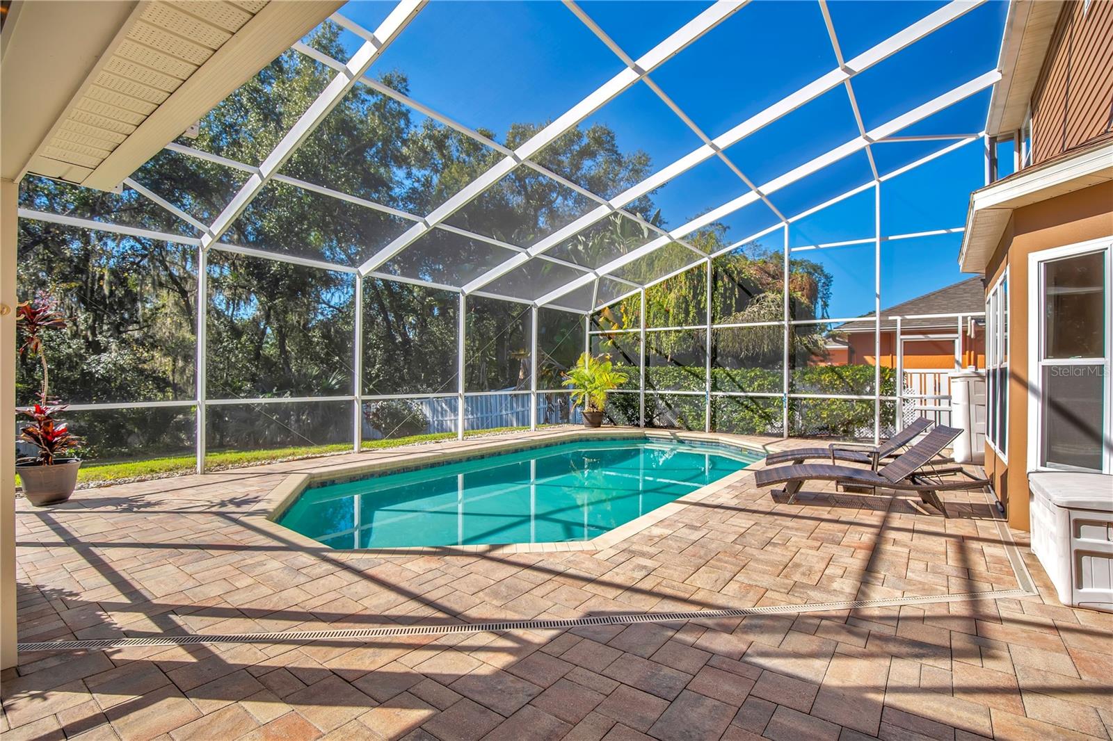 1818 VALLEY WOOD WAY