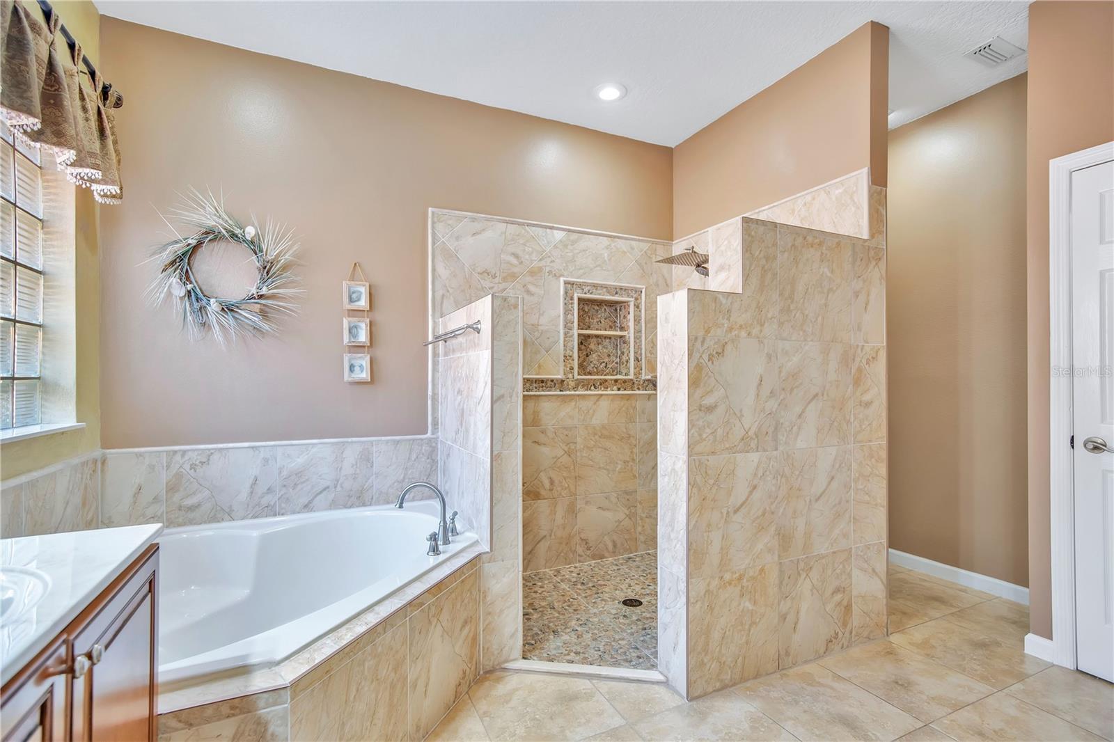 HUNTINGTON POINTE PH 3 - Residential