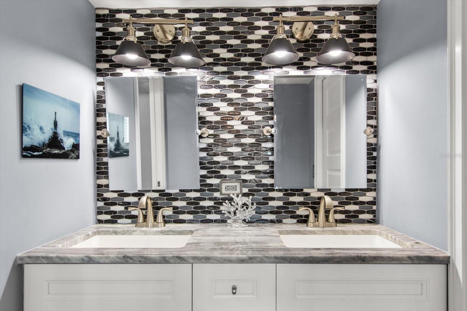 REDINGTON TOWERS BLDG 2 CONDO - Residential