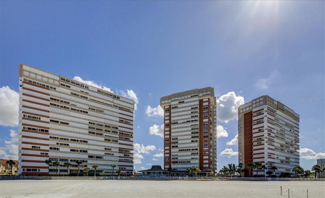 REDINGTON TOWERS BLDG 2 CONDO - Residential