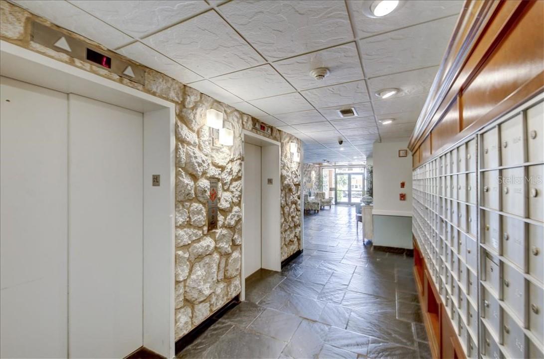 REDINGTON TOWERS BLDG 2 CONDO - Residential