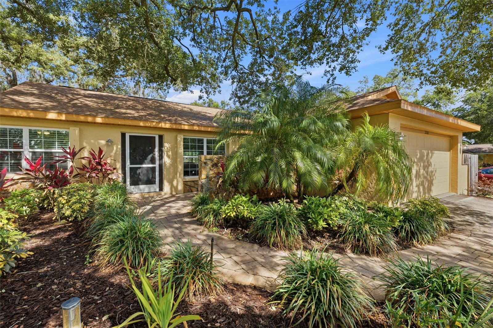BRIARWOOD - Residential