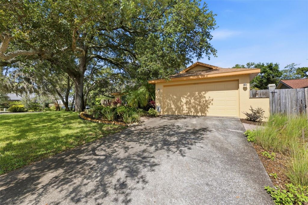 Photo of 3301 Briarwood Lane, Safety Harbor, FL 34695 (MLS # TB8511055)
