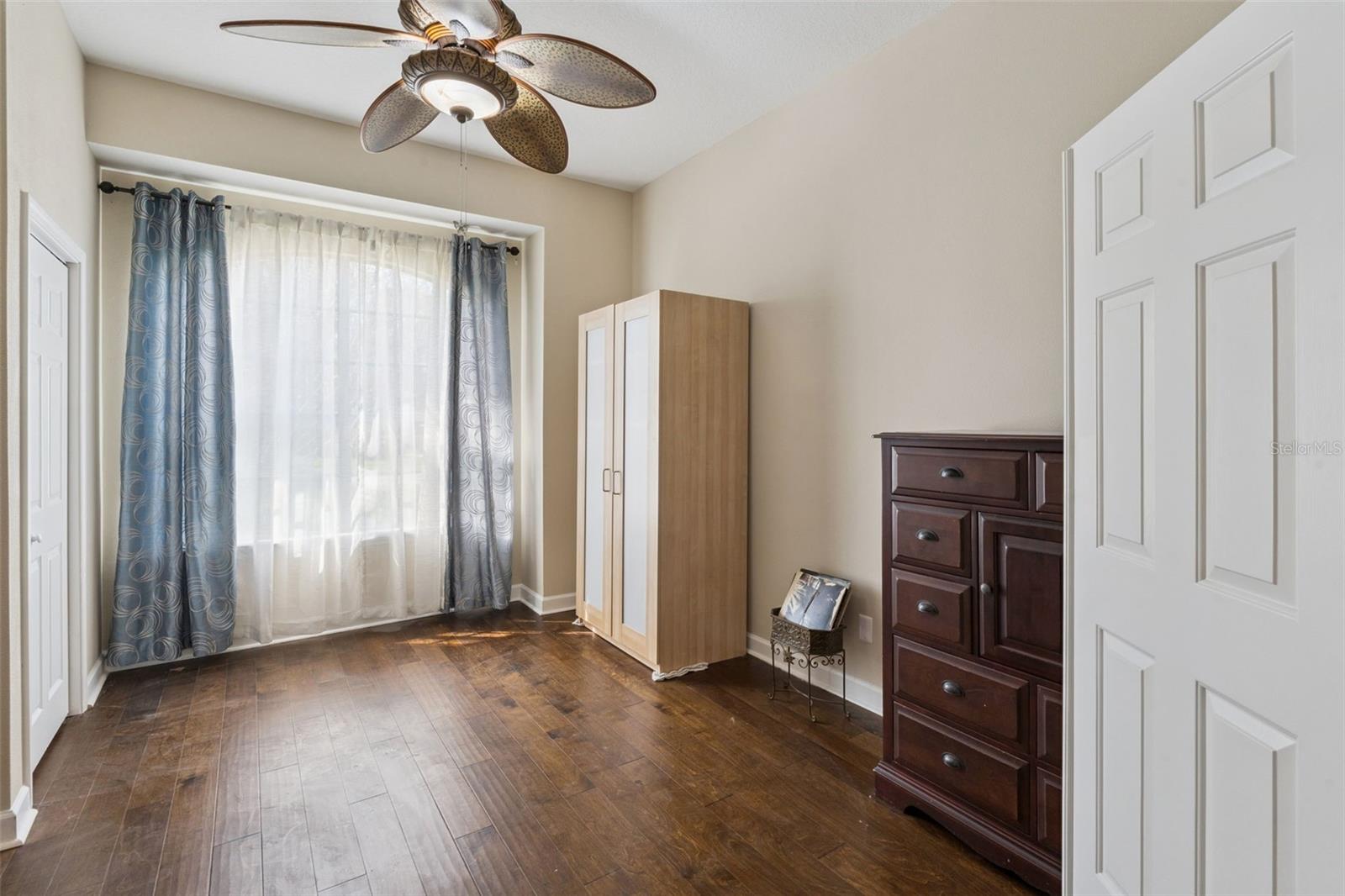 TOREY PINES - Residential