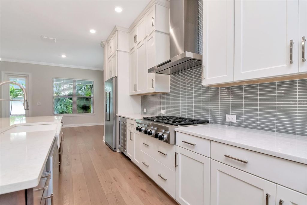 Photo of 3408 W Hawthorne Road, Tampa, FL 33611 (MLS # TB8495905)