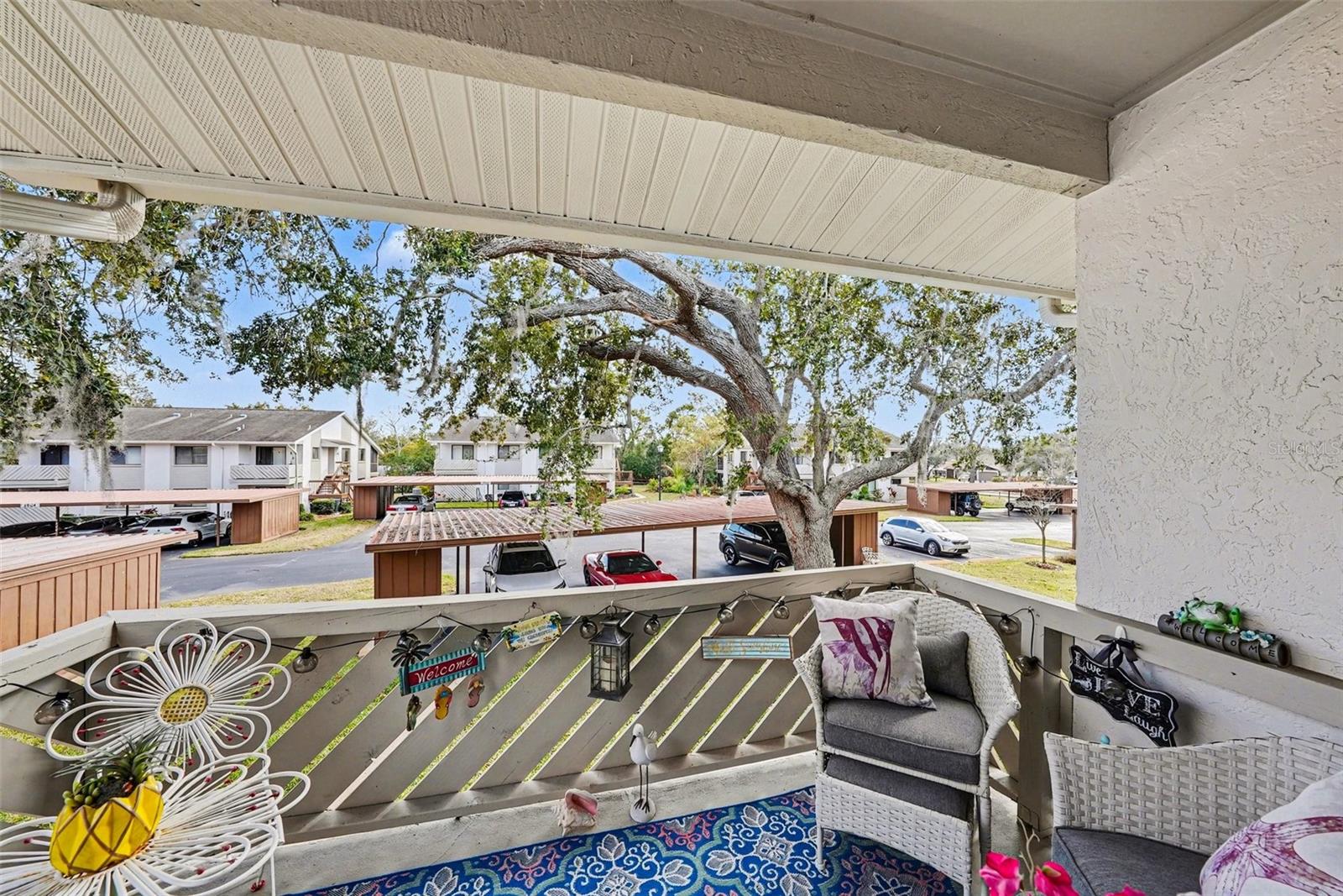 EAGLESWOOD CONDO - Residential