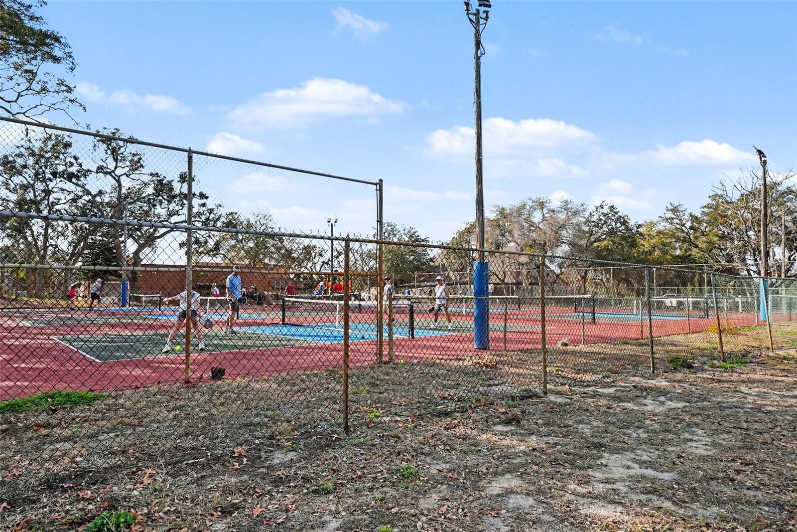 EAGLESWOOD CONDO - Residential