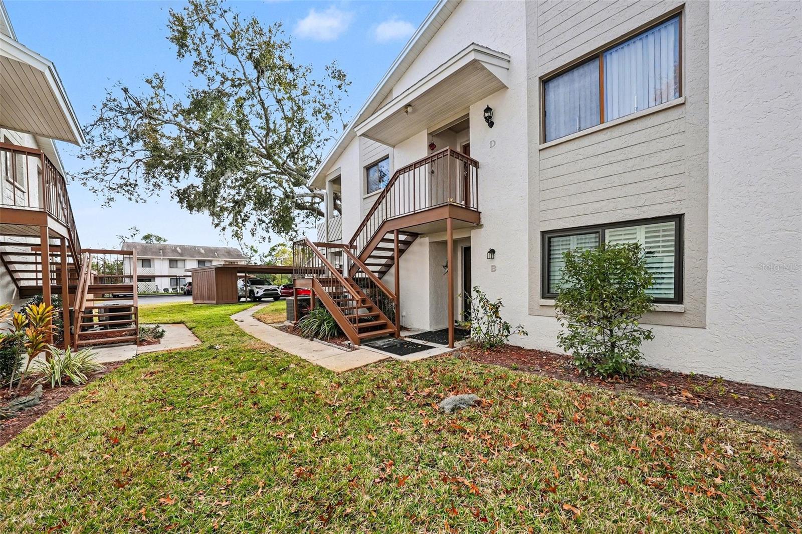 EAGLESWOOD CONDO - Residential