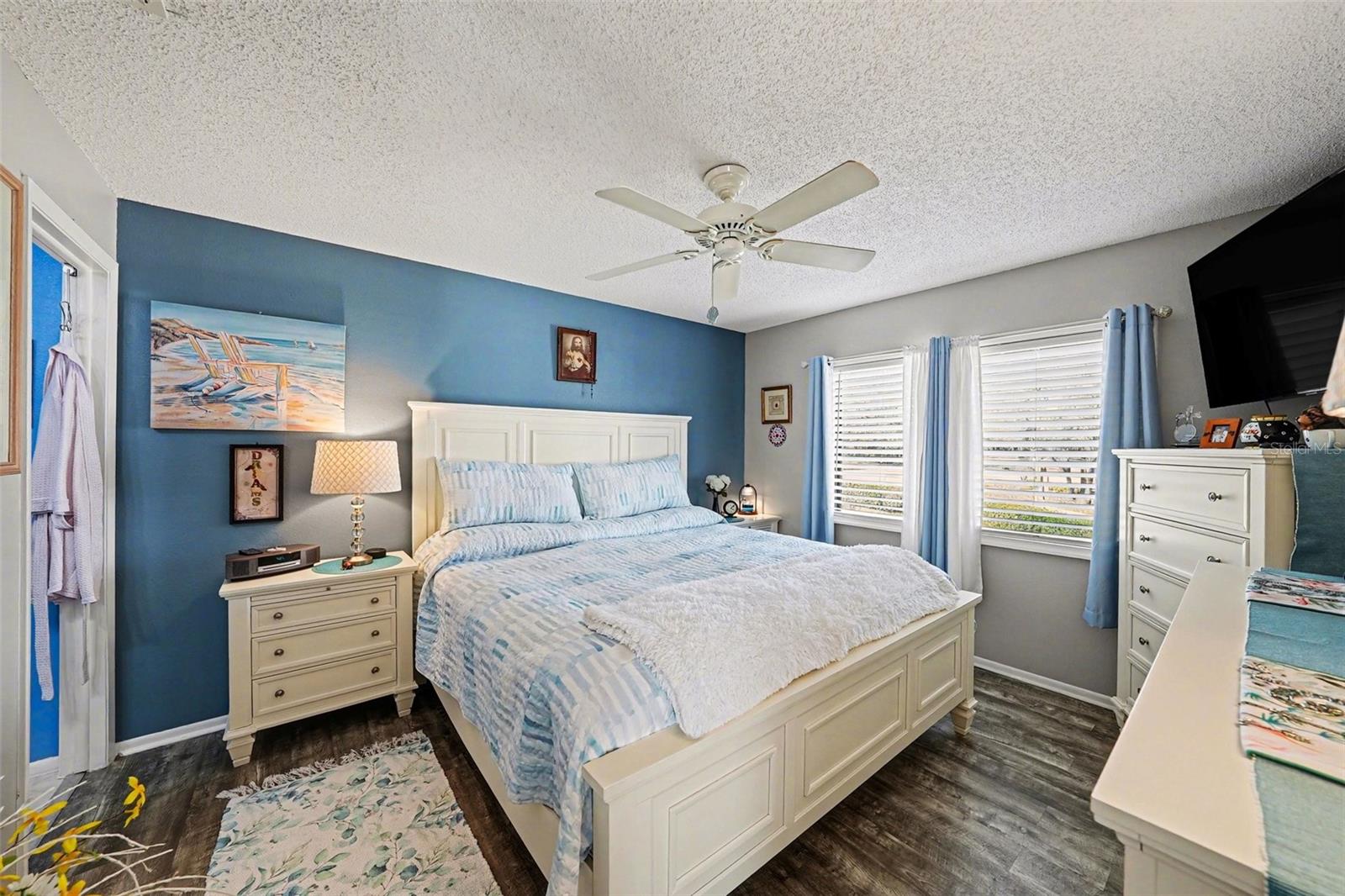 EAGLESWOOD CONDO - Residential