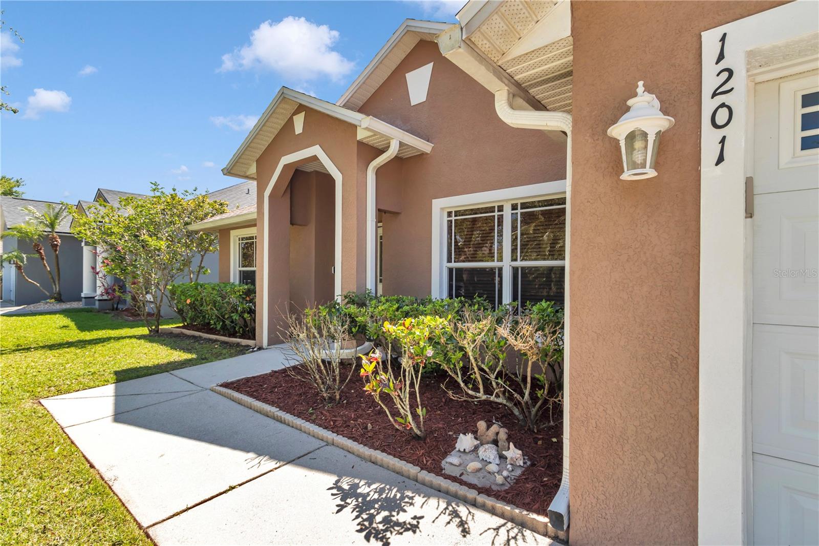 1201 CREEKVIEW COURT
