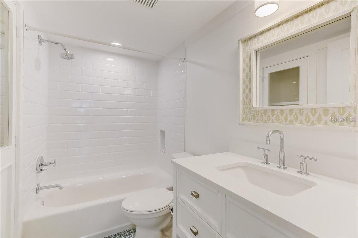 SHEFFIELD GREENE - Residential Lease