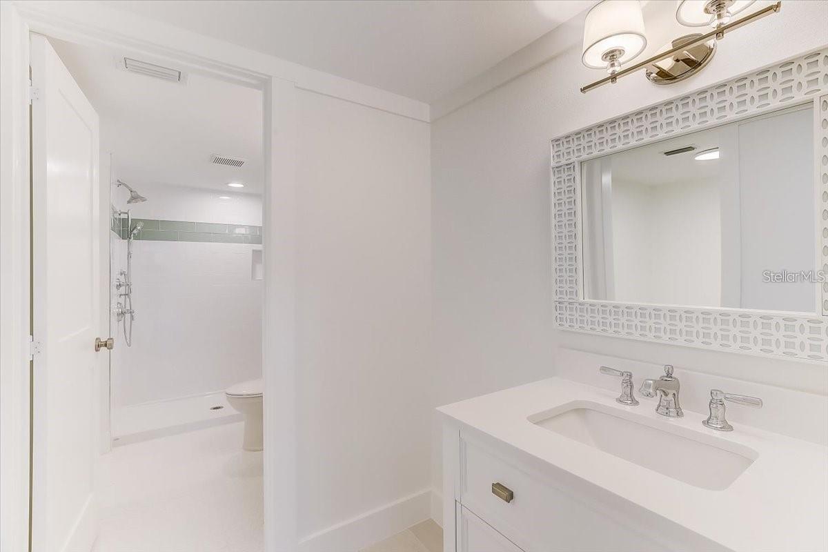 SHEFFIELD GREENE - Residential Lease