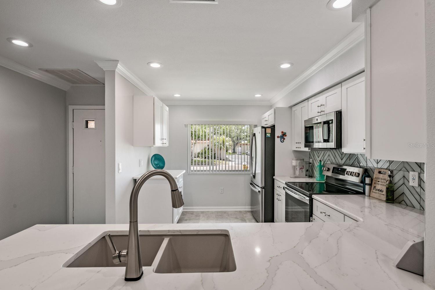 IMPERIAL COVE 13 - Residential