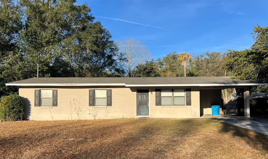 Photo of 17102 NW 239th Terrace, High Springs, FL 32643 (MLS # GC536329)