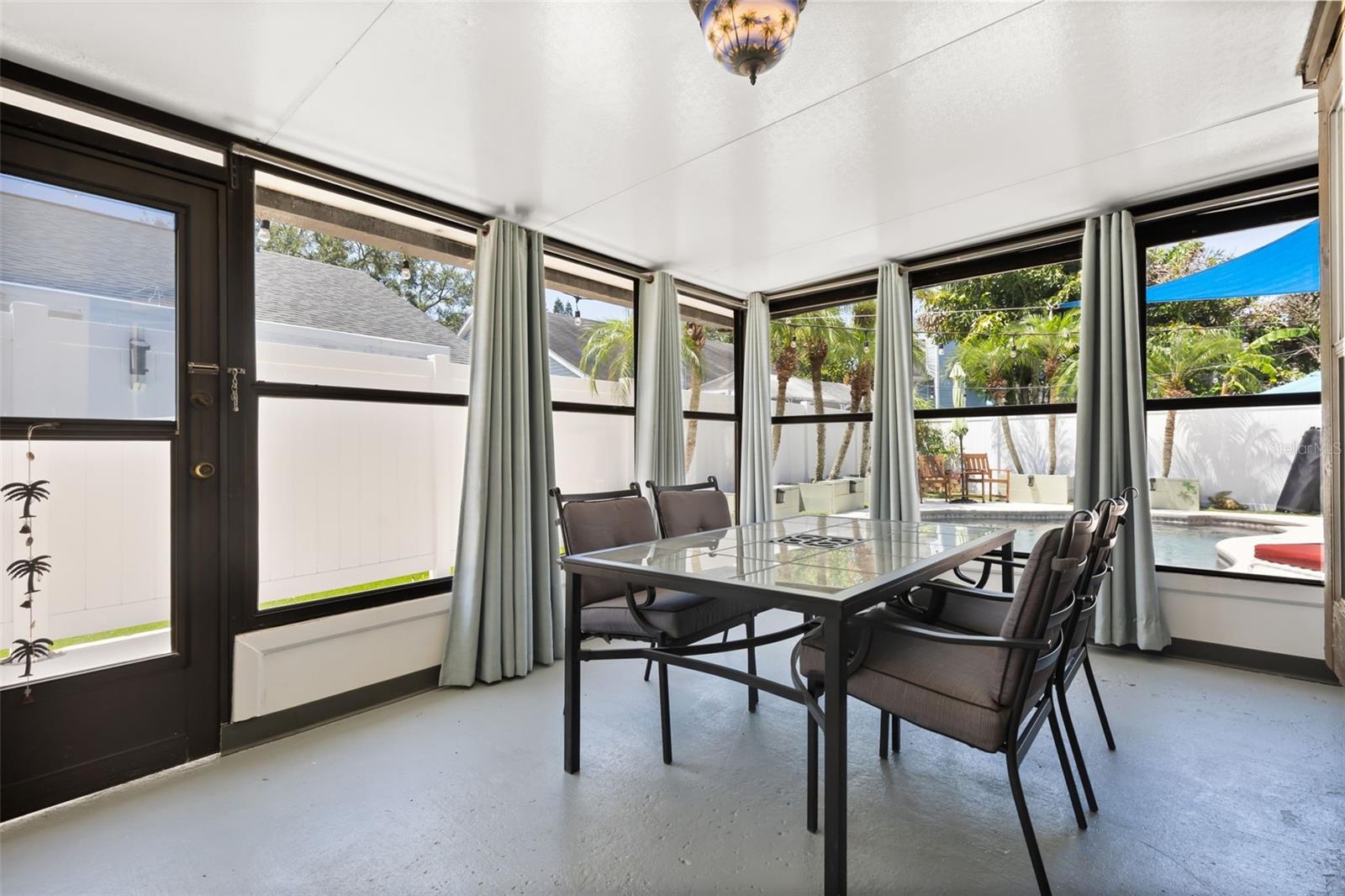 WELLINGTON HMS AT COUNTRYWAY - Residential