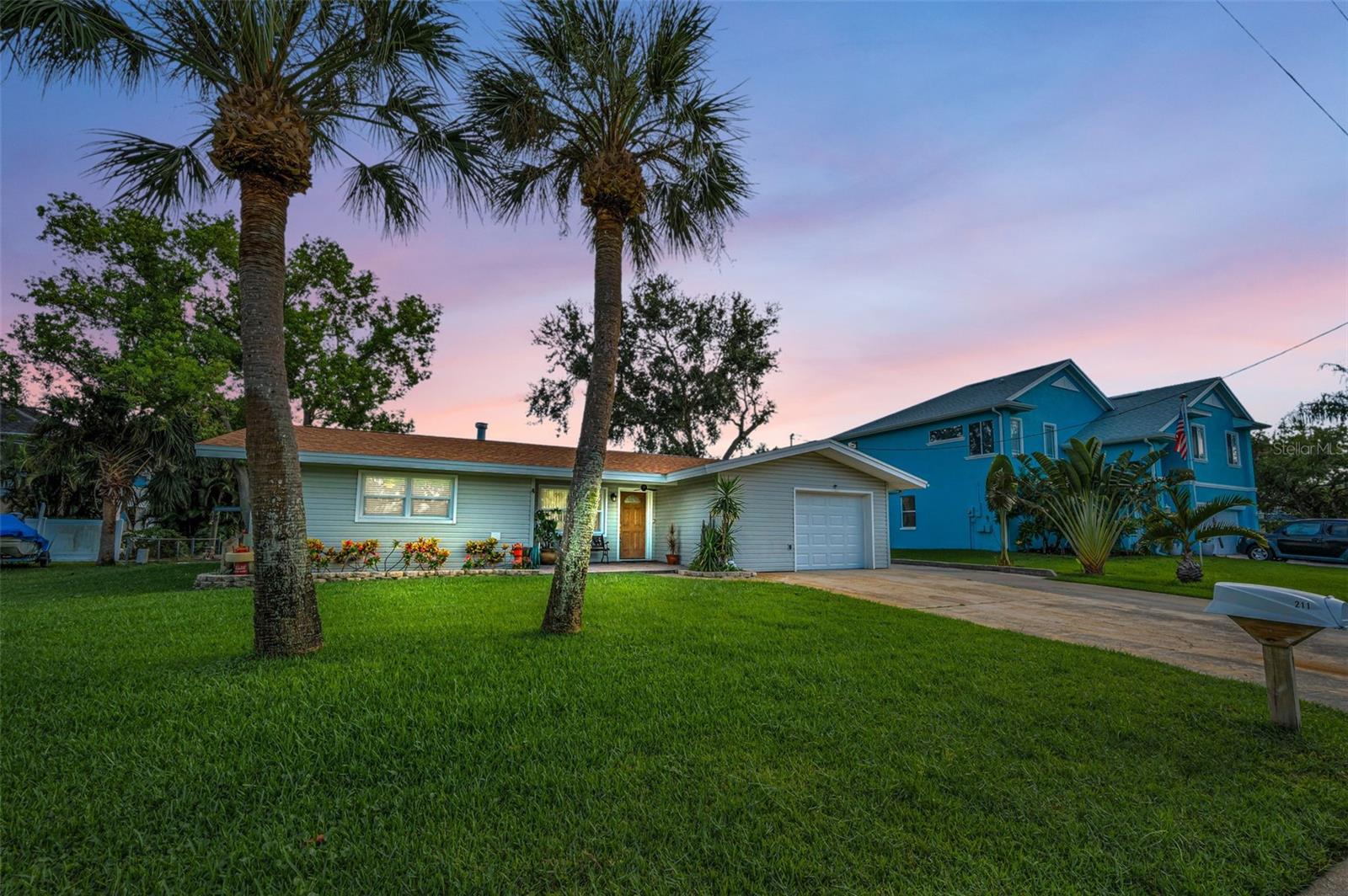 211 W MARTIN LUTHER KING JR DRIVE