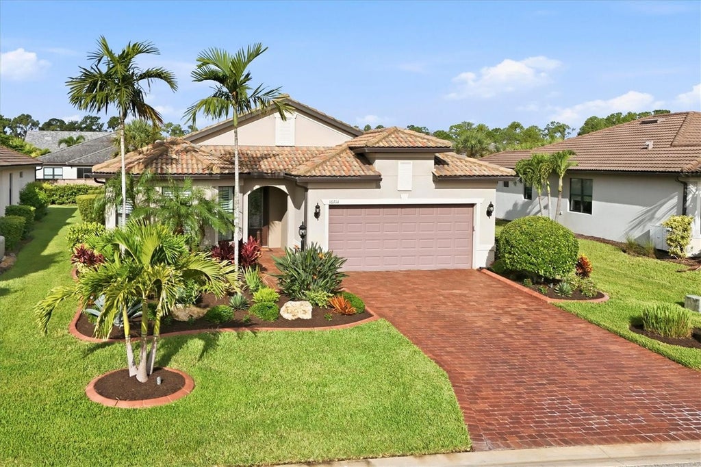 Photo of 16714 Ellsworth Avenue, Bradenton, FL 34202 (MLS # A4703869)