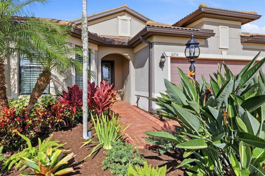 Photo of 16714 Ellsworth Avenue, Bradenton, FL 34202 (MLS # A4703869)