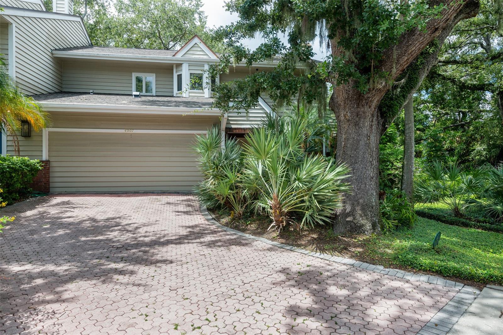 4907 PILGRIMS PATH WAY