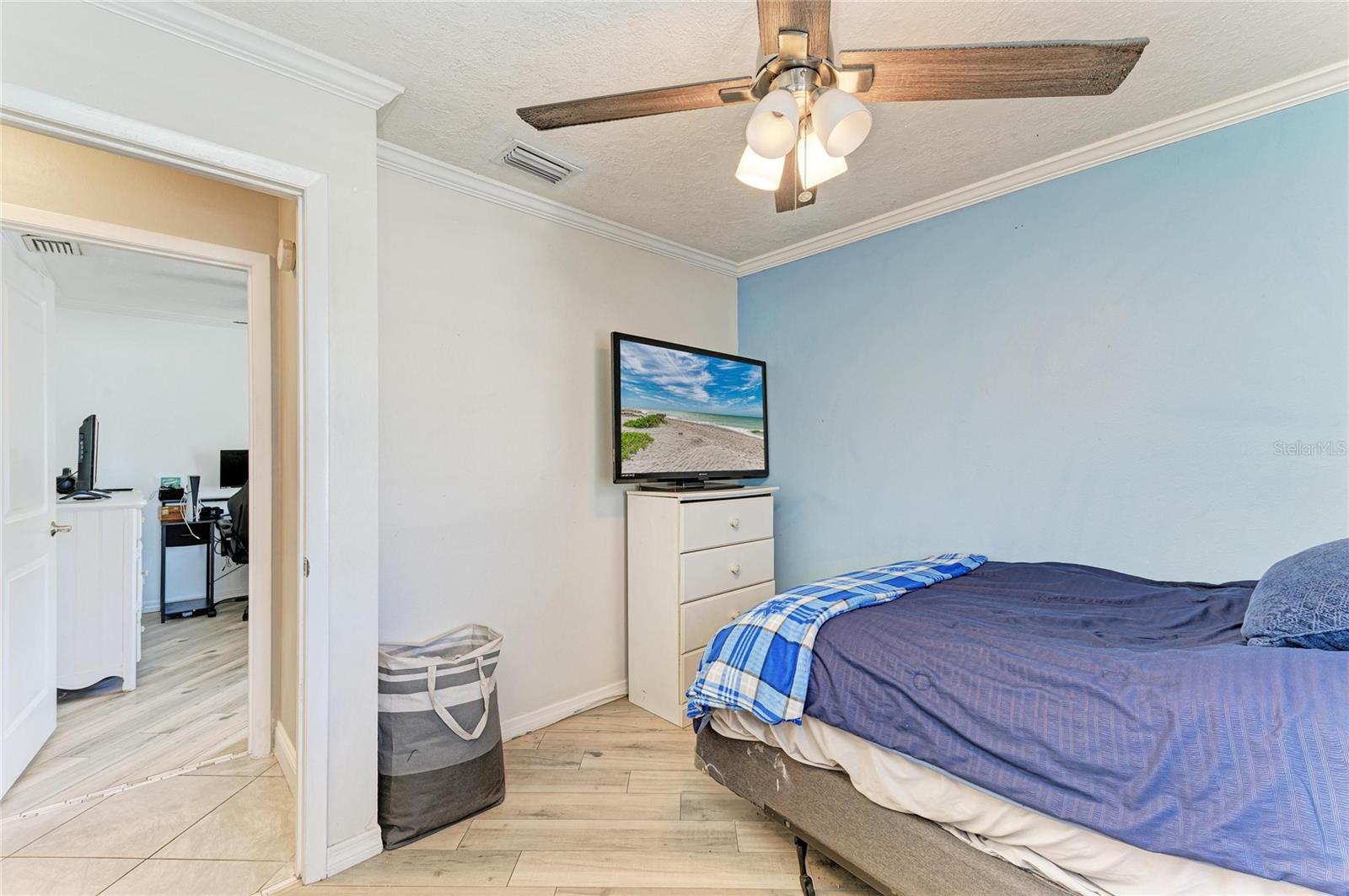 THE VILLAGES OF LAKESIDE SOUTH PHIII REV - Residential