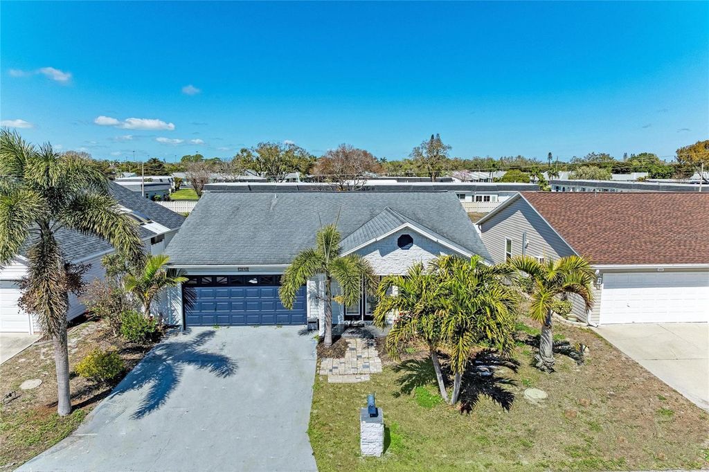 Photo of 3810 39th Ave W, Bradenton, FL 34205 (MLS # A4683791)