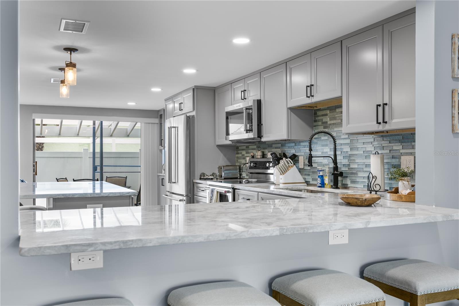 WINDRUSH COVE PH 1 CONDO - Residential