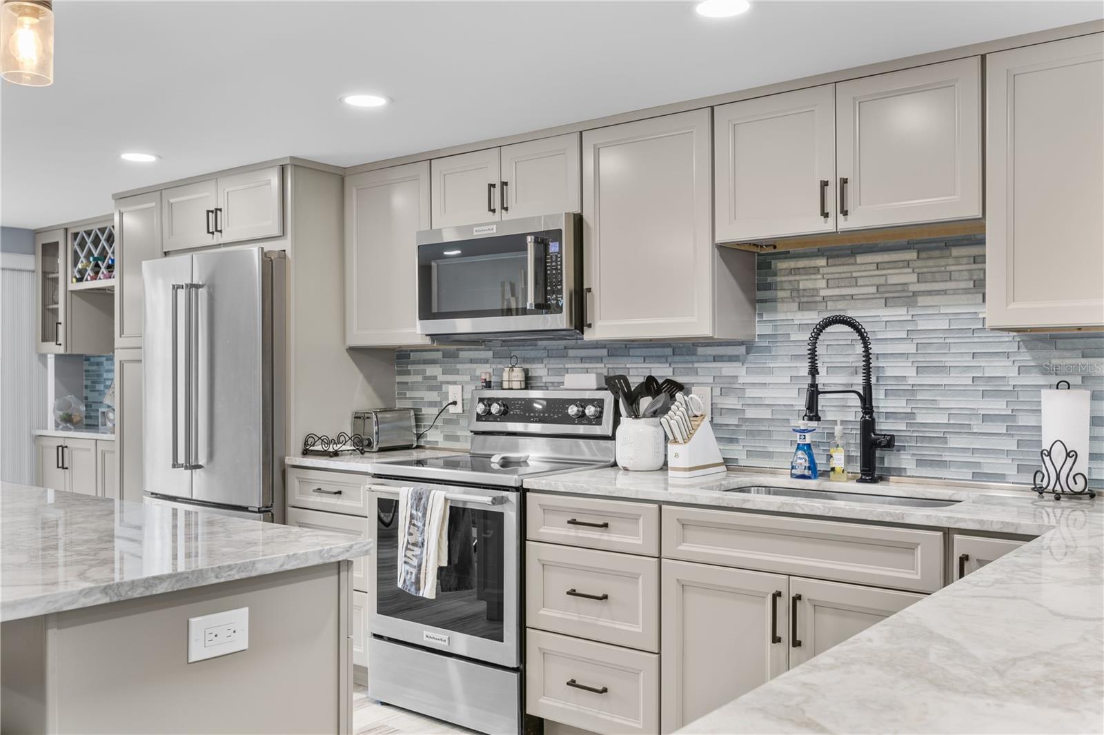 WINDRUSH COVE PH 1 CONDO - Residential