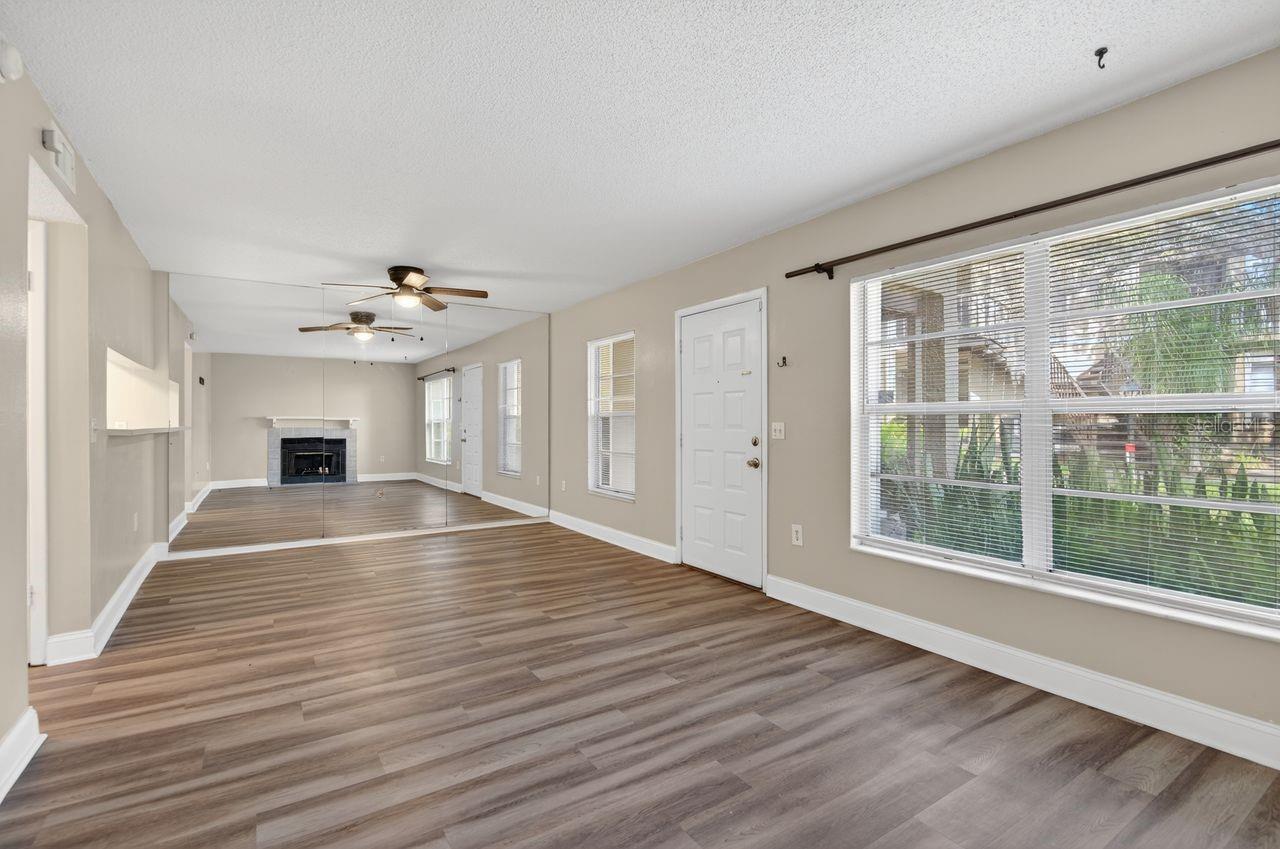 THE OAKS UNIT VI A CONDO - Residential