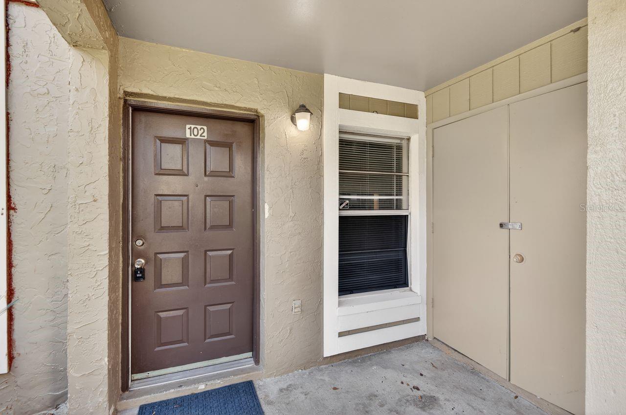 THE OAKS UNIT VI A CONDO - Residential