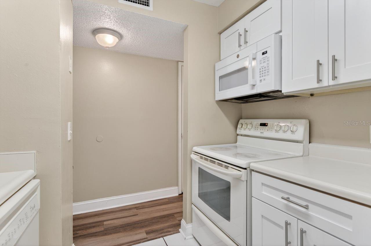 THE OAKS UNIT VI A CONDO - Residential